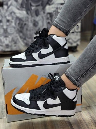 DUNK BOTA D