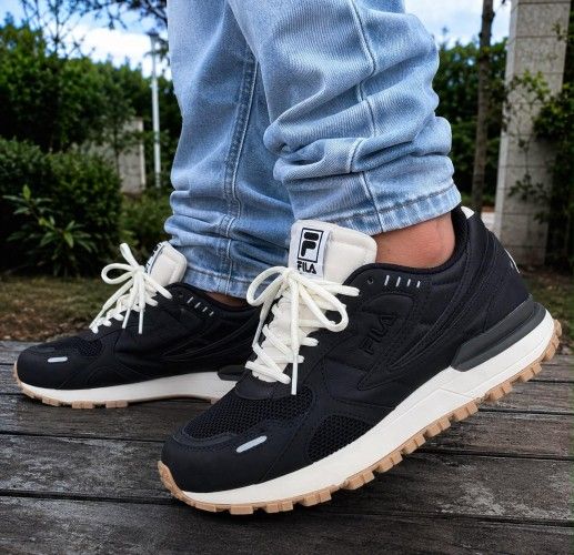 FILA H