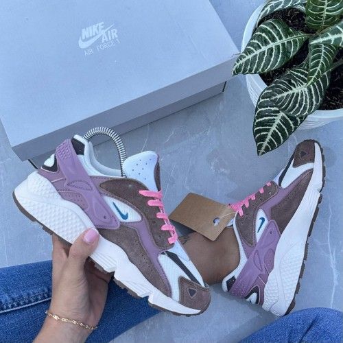 HUARACHE D