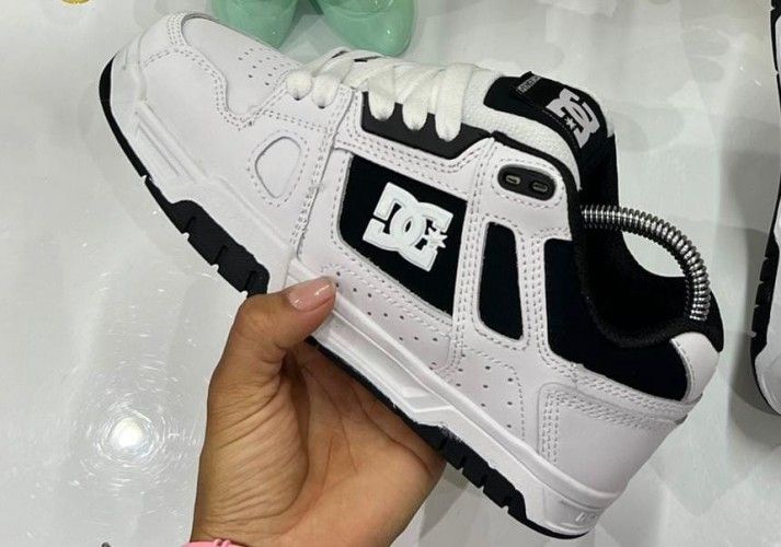 SHOES D
